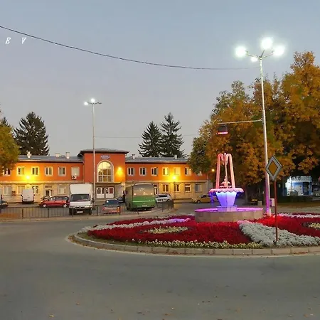 Midas - Borov Park Apartamento *